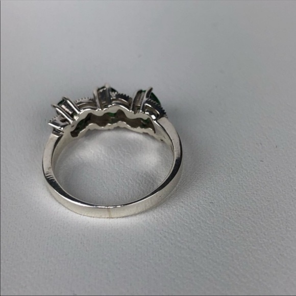 MARCASITE AND GREEN CZS RING - Picture 6 of 7